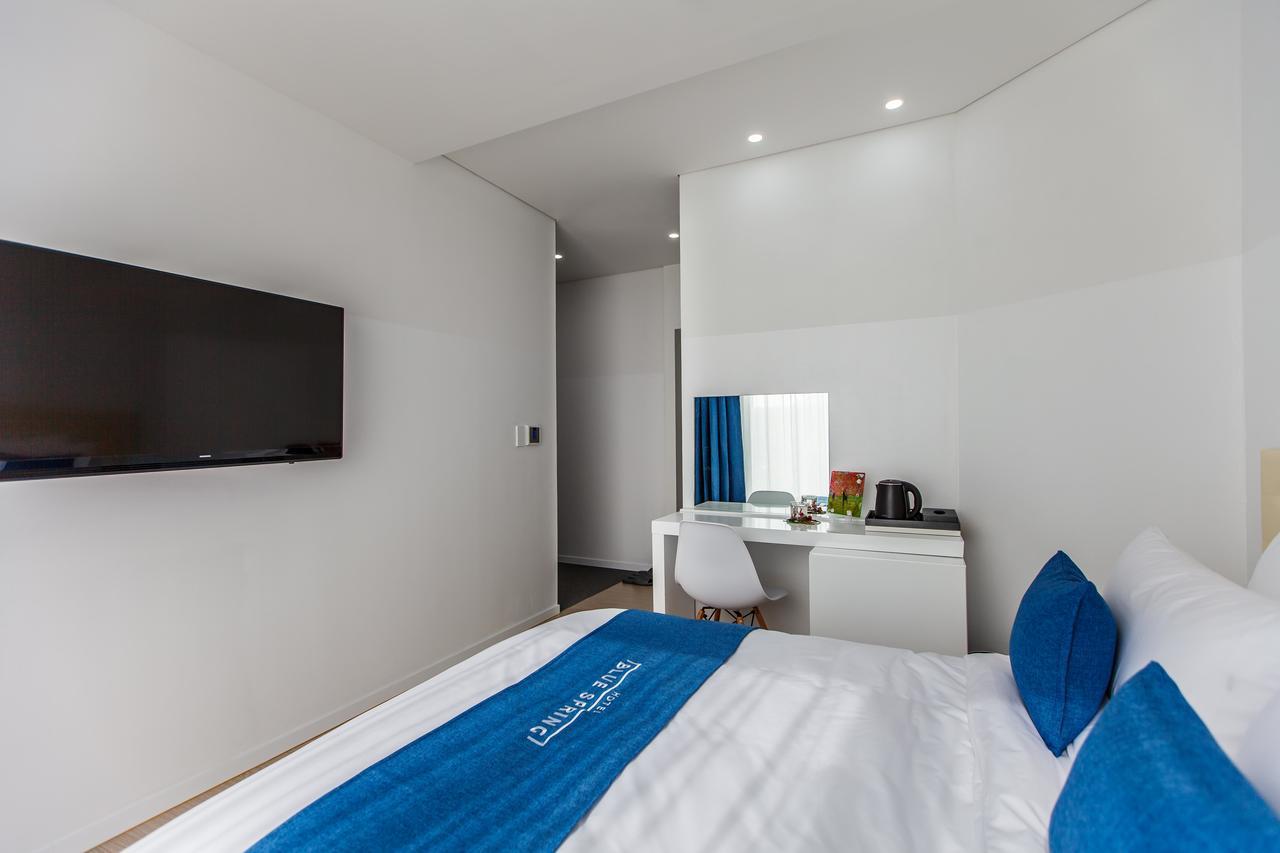 Blue Spring Hotel Чечжу Екстер'єр фото